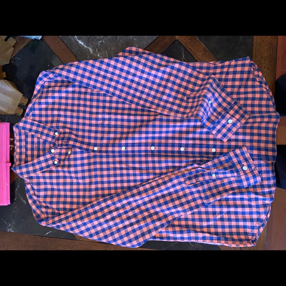 Jack threads button up shirt large